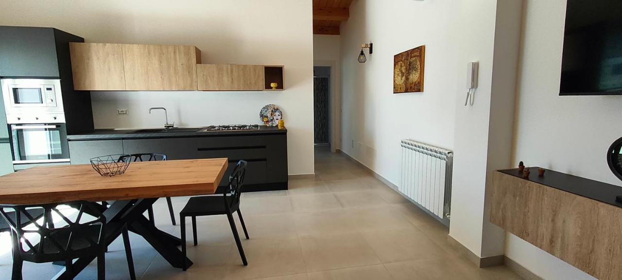 Rainbow, Siracusa Apartment *